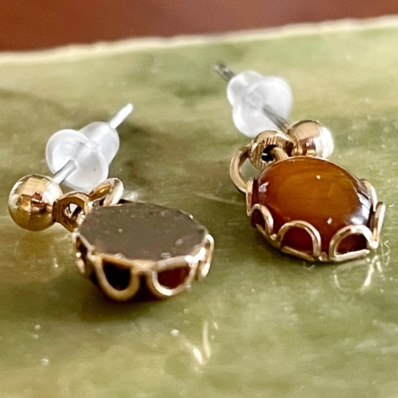 VTG Dainty Tiger’s Eye Pierced Earrings - Picture 3 of 4